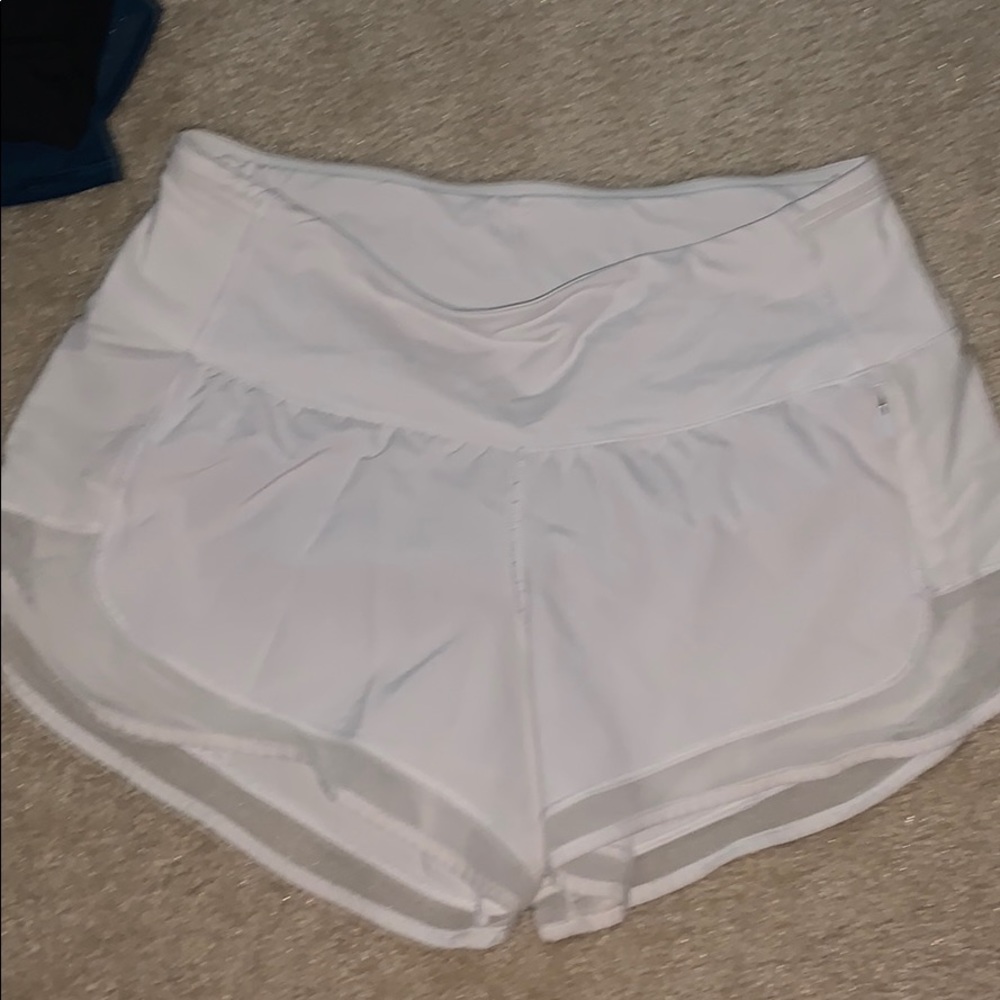 Lululemon mind over mile shorts